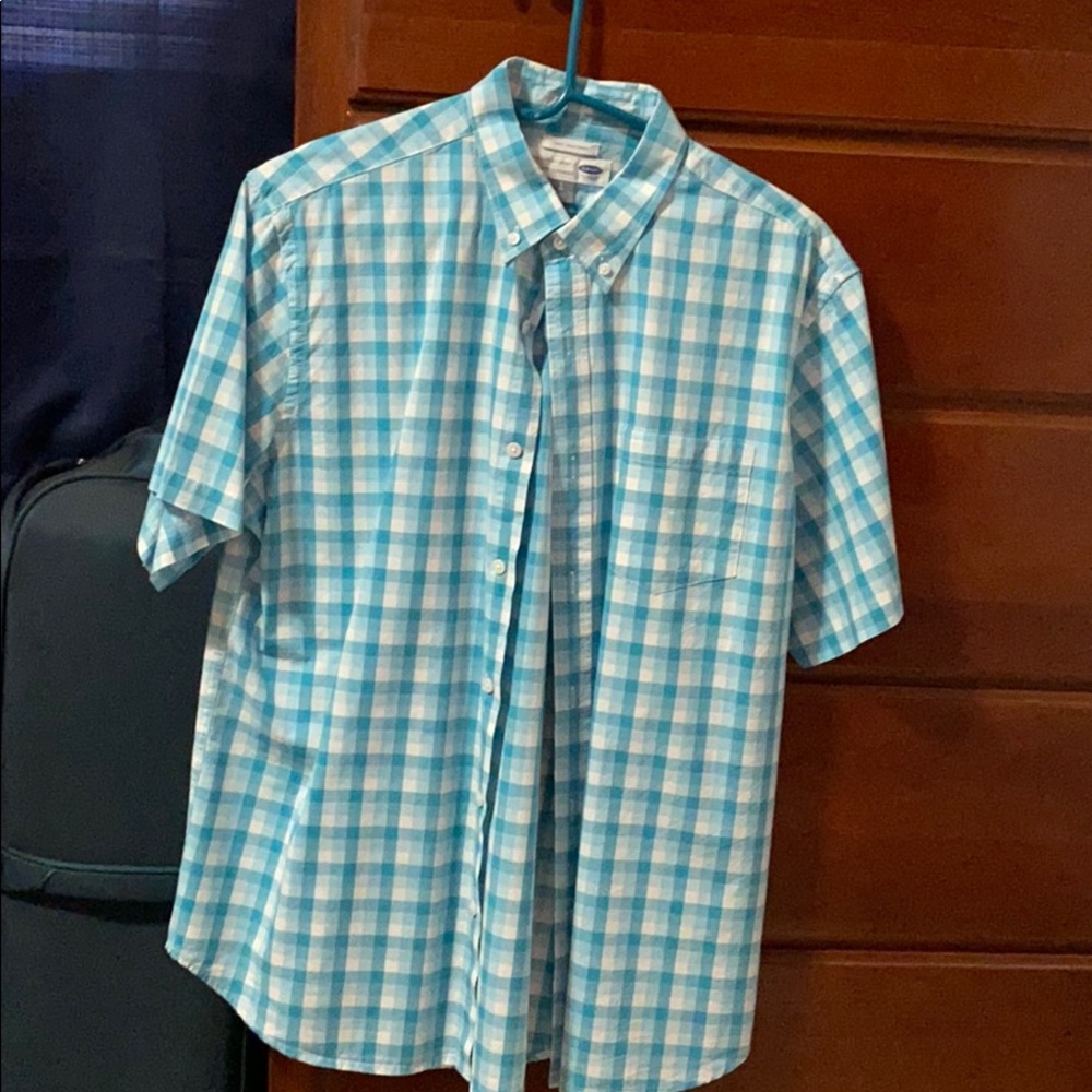 Old navy button down shirt